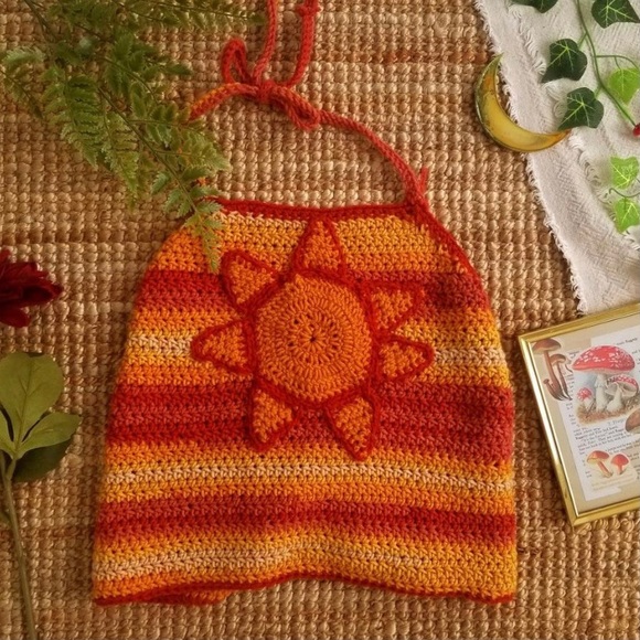 crochet sun top🧶 - Picture 2 of 4